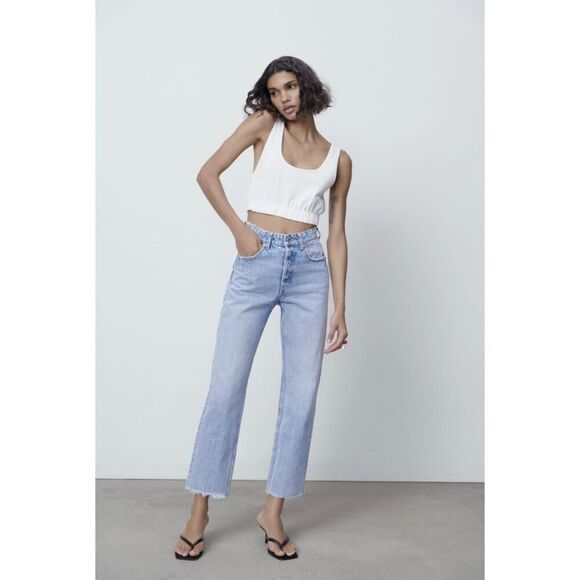 Zara High Rise Straight Leg Raw Hem Button Fly Light Wash Distressed Jean 4 - Picture 1 of 12